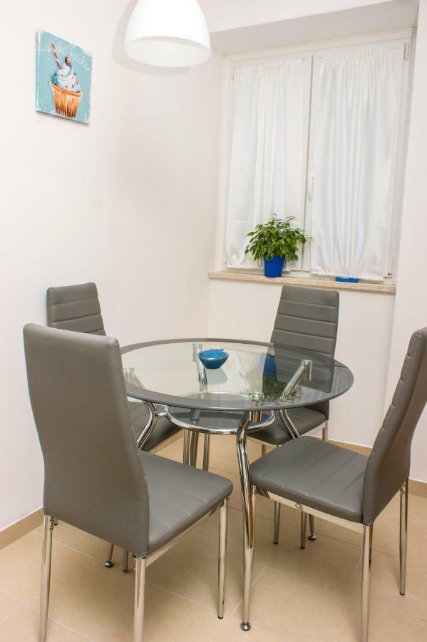 Apartments Martina Банджоле Экстерьер фото