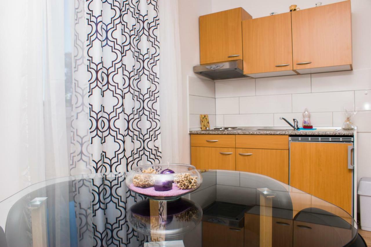 Apartments Martina Банджоле Экстерьер фото
