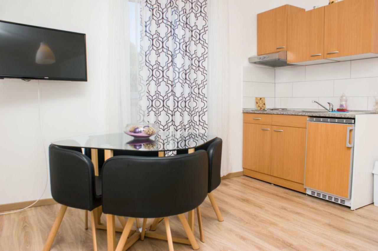 Apartments Martina Банджоле Экстерьер фото